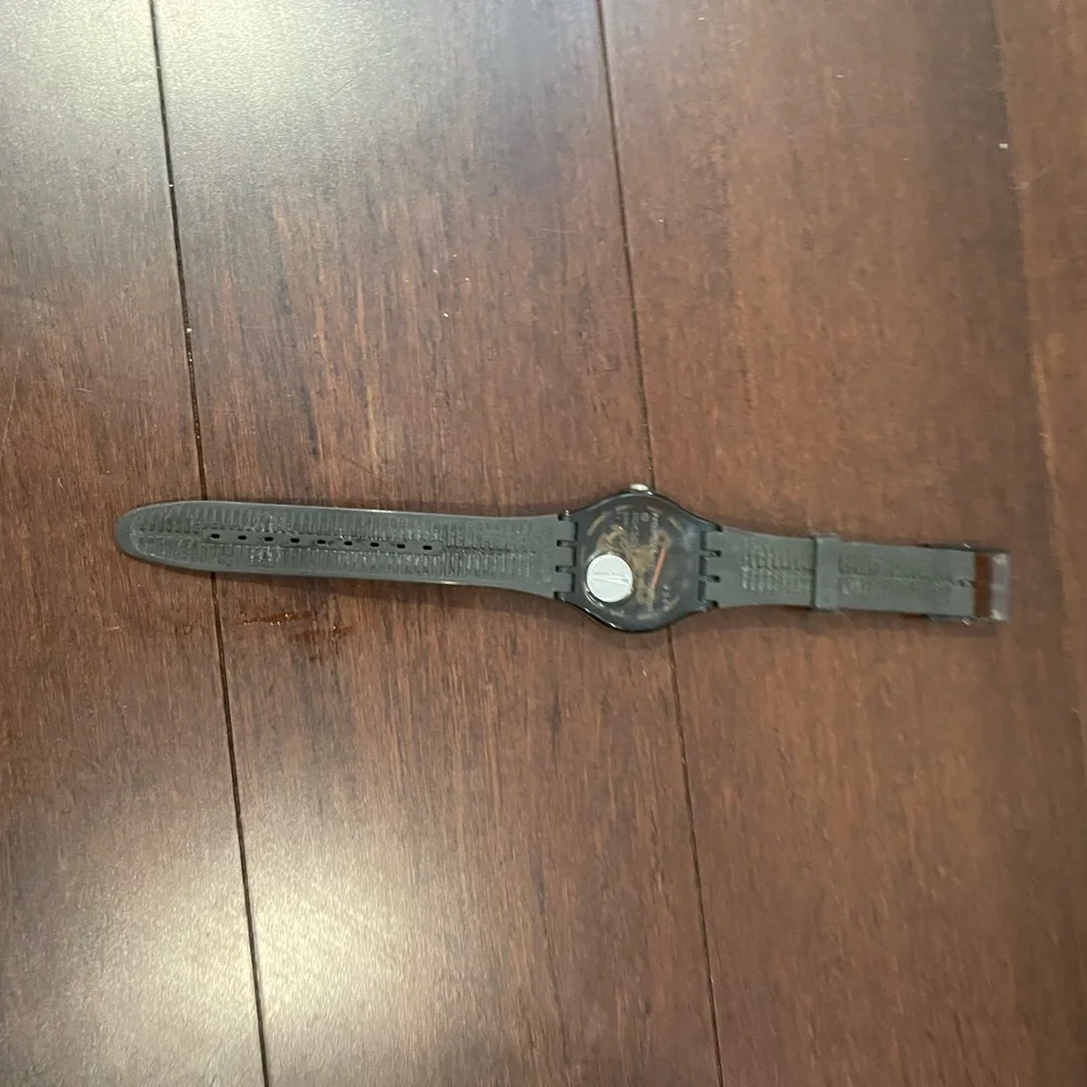 Black and Pink women’s swatch Watch guc